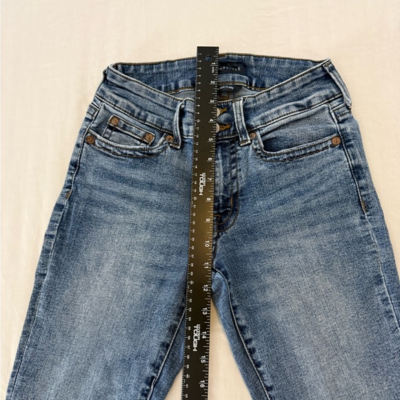 Aéropostale Low Rise Flare Jeans Women’s Size 2 Short Medium Wash Y2K Stretch - Picture 5 of 10